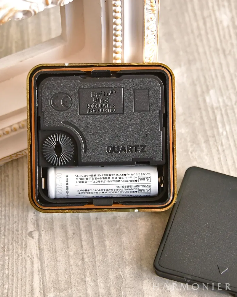 バロックスクエアクロック/ホワイト｜輸入雑貨の通販 | 輸入雑貨