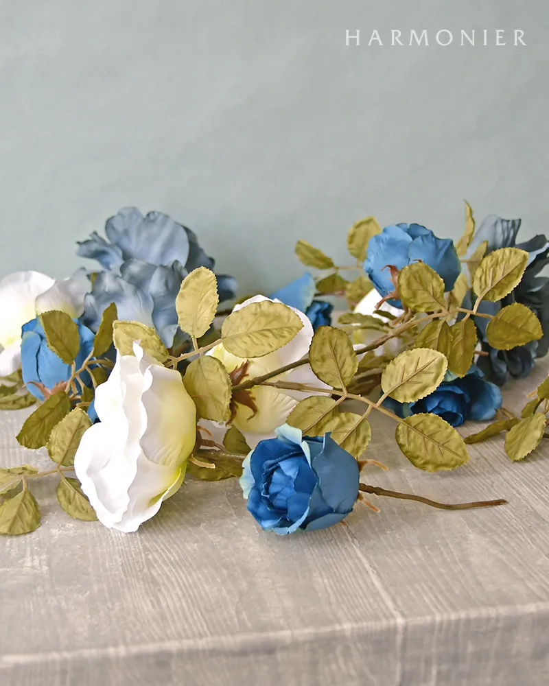 トリアノンローズガーランド/ブルー1.8m｜輸入雑貨の通販 | 輸入雑貨