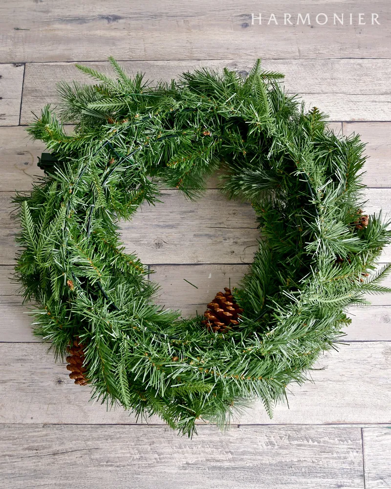 パインコーンLEDリース55cm※電池式｜クリスマス雑貨の通販 ハルモニア