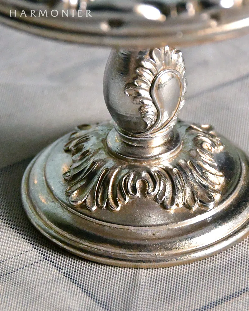 フラワーフリルミラートレイスタンド｜クリスマス雑貨の通販