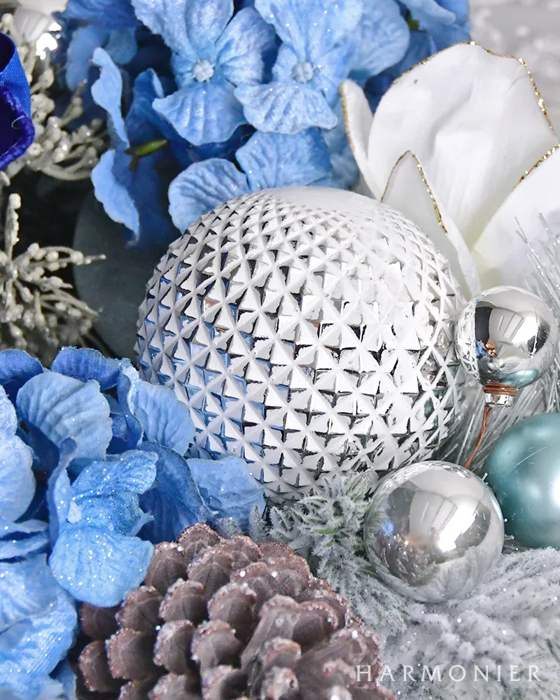 〔40〕毛糸玉リース クリスマスリース (ブルー系) 40〕毛糸玉リース クリスマスリース (ブルー系) - CORTICOLORS 日本