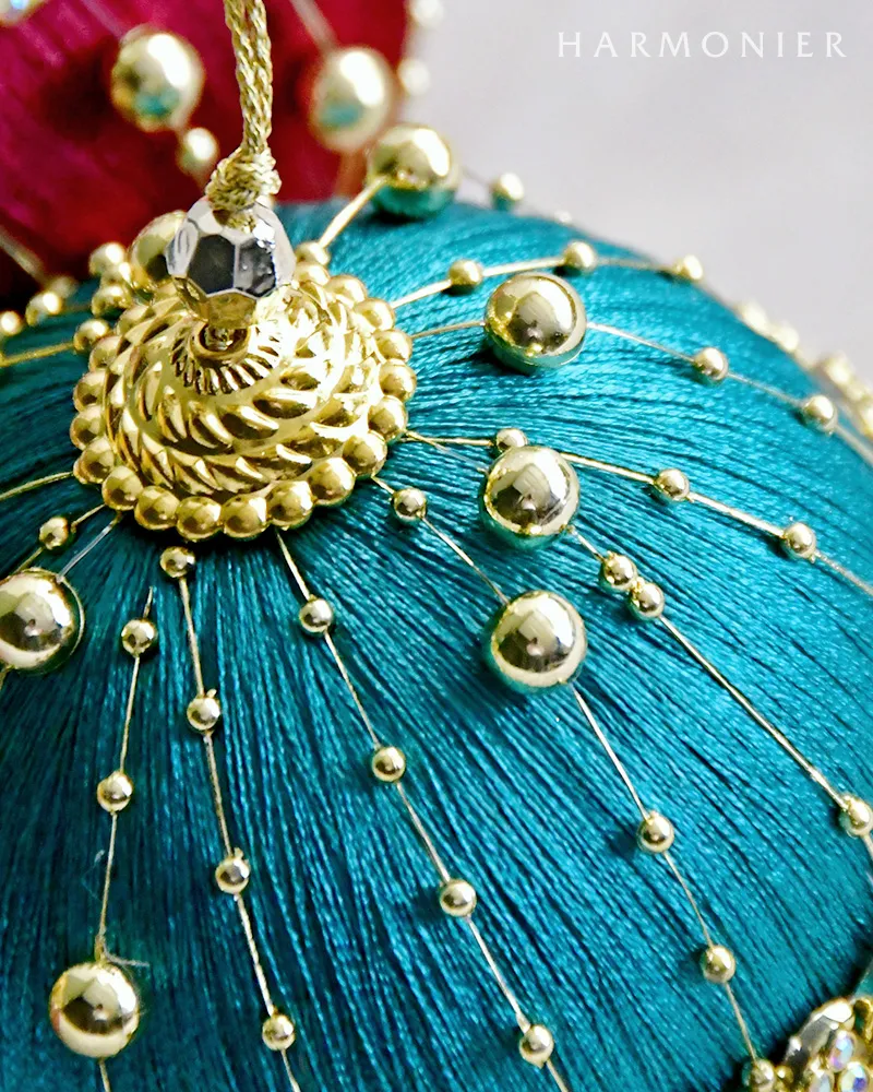 ツートンビーズボールオーナメント10cm（ピンク/レッド/グリーン