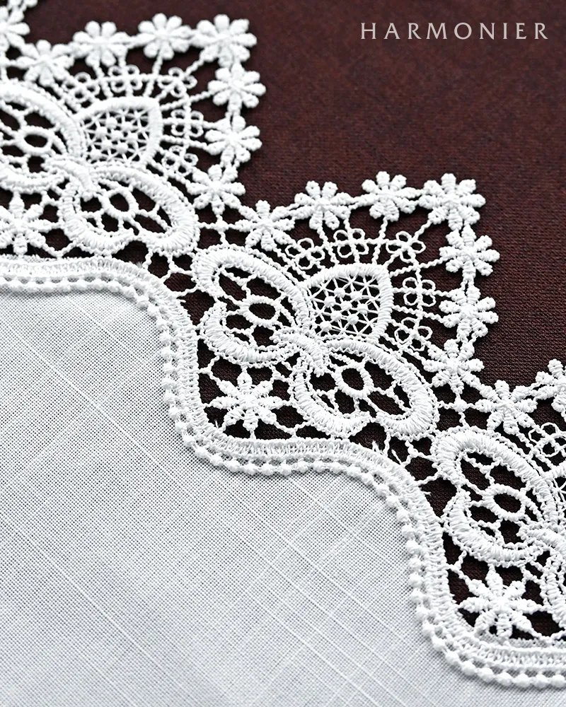 エレガンステーブルクロス/ホワイト150x150cm | 輸入雑貨の通販