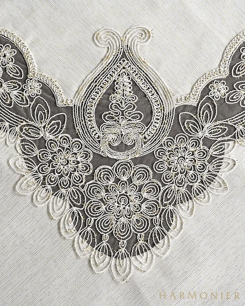 ノーブルテーブルクロス/ゴールド150x150cm | 輸入雑貨の通販