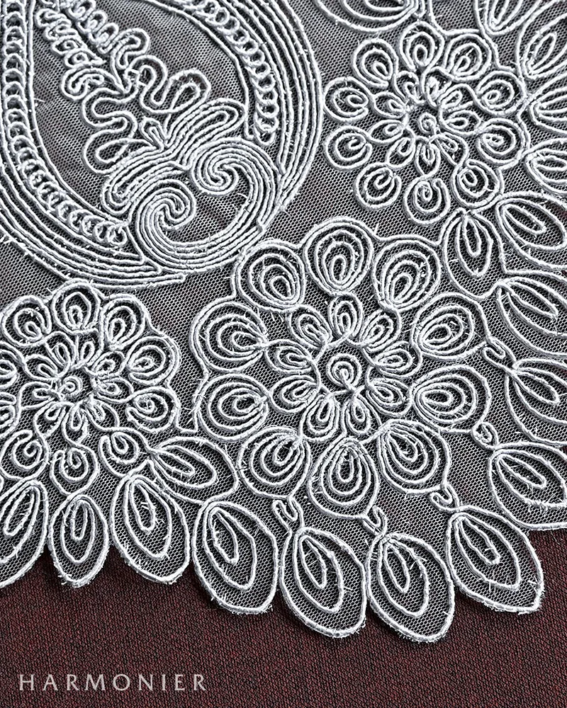 ノーブルテーブルランナー/シルバー40x140cm | 輸入雑貨の通販