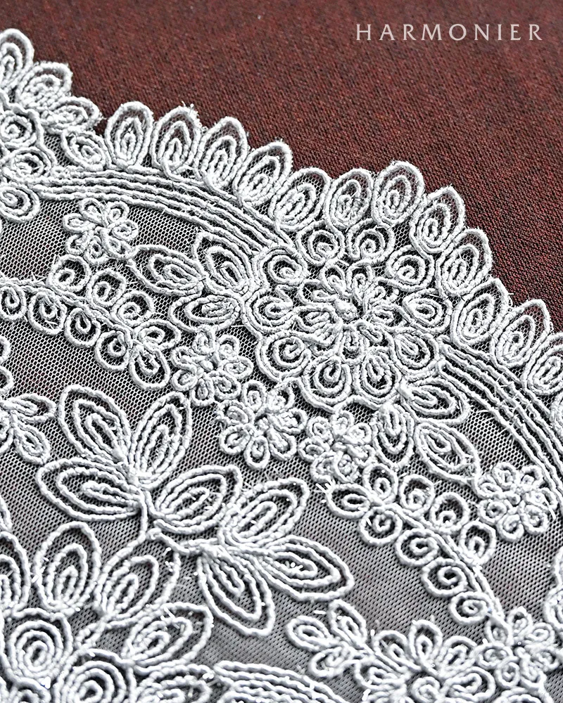 ノーブルプレースマット/シルバー30x50cm | 輸入雑貨の通販ハルモニア