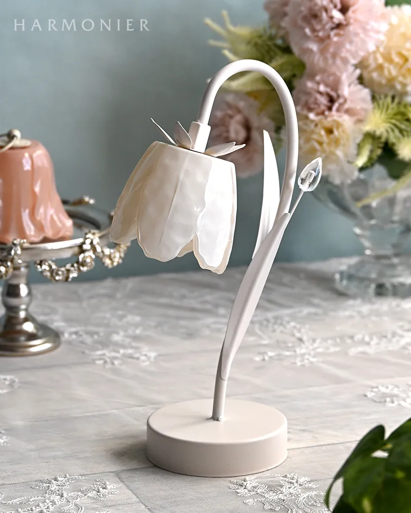 フラワーランプスタンド/ホワイト※電池・USB仕様（typeｰCコード付属