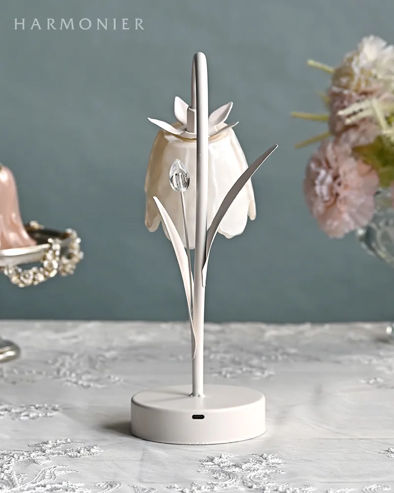 フラワーランプスタンド/ホワイト※電池・USB仕様（typeｰCコード付属