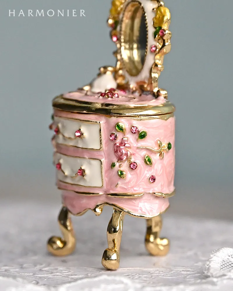 ハルモニア　クリスマス　陶器　ドレスクイーン　ジュエリーボックス　ボンボニエーレ ハルモニア ジュエリーボックス ドレスクイーン 陶器 クリスマス 小物入れ