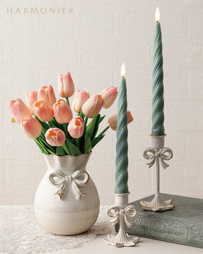 シャビーホワイトメタルリボンキャンドルホルダー（S/L） | 輸入雑貨の