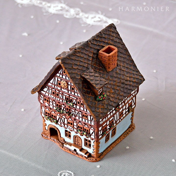 リトアニア製キャンドルハウス/木骨造り 三角屋根の家（R）