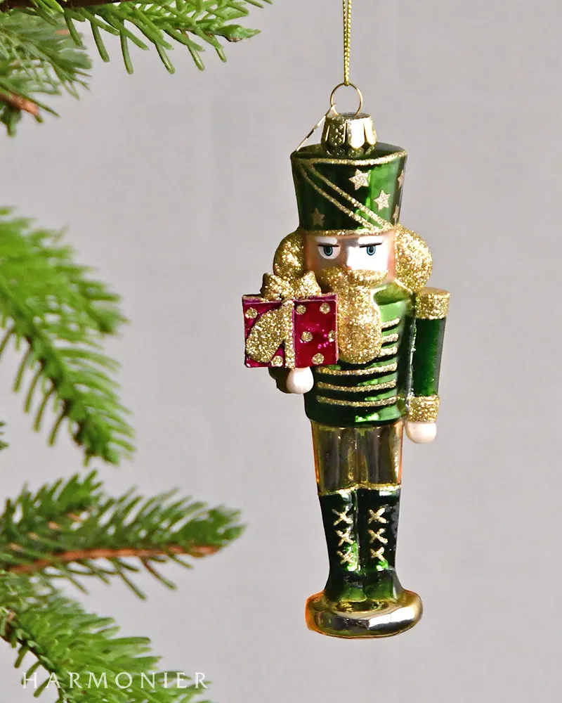 ナッツクラッカー（くるみ割り人形）のクリスマスオーナメントの