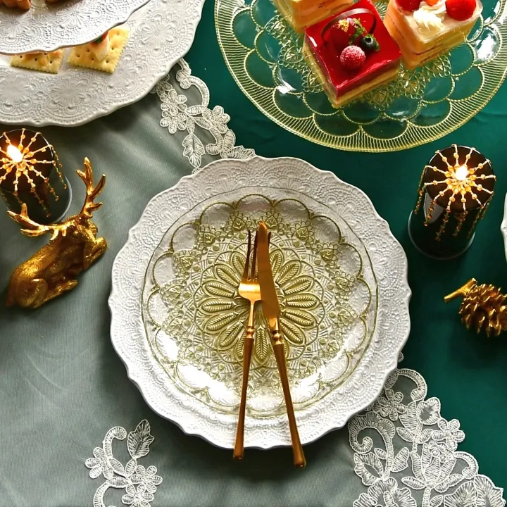 ガラス食器を使った夏のお料理の素敵な盛り付け | 輸入雑貨