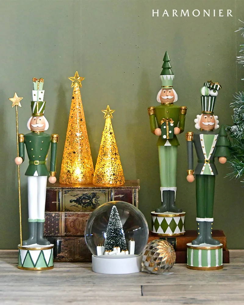 ツリー＆ギフトスノードーム｜クリスマス雑貨の通販